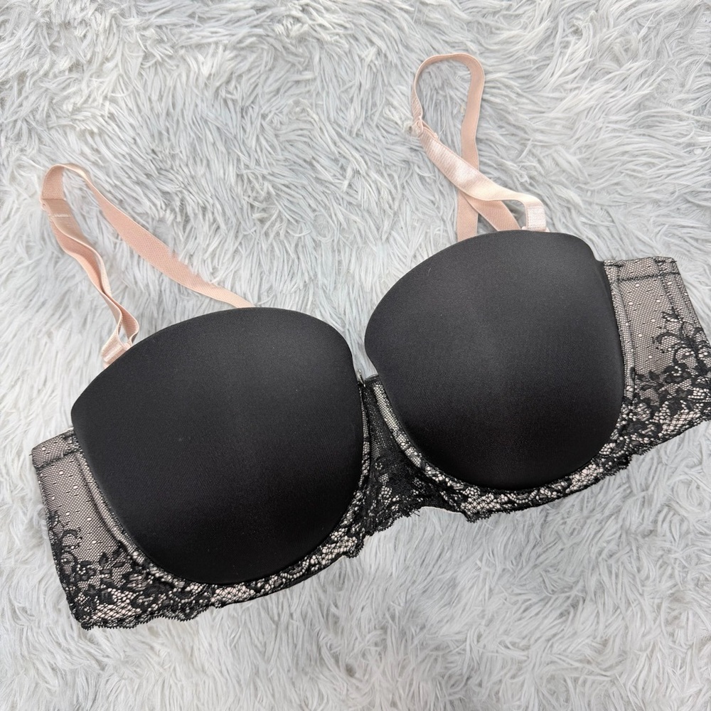 Torrid Adjustable Convertible Strapless Bra Size 40D With Straps Included